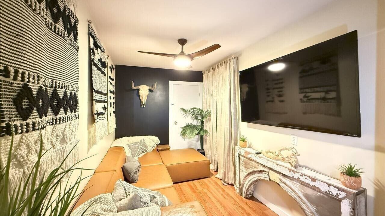 Photo of Livingroom in Hudson
