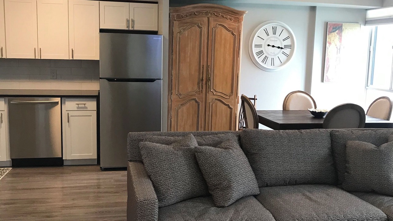 Photo of Livingroom in Sarnia