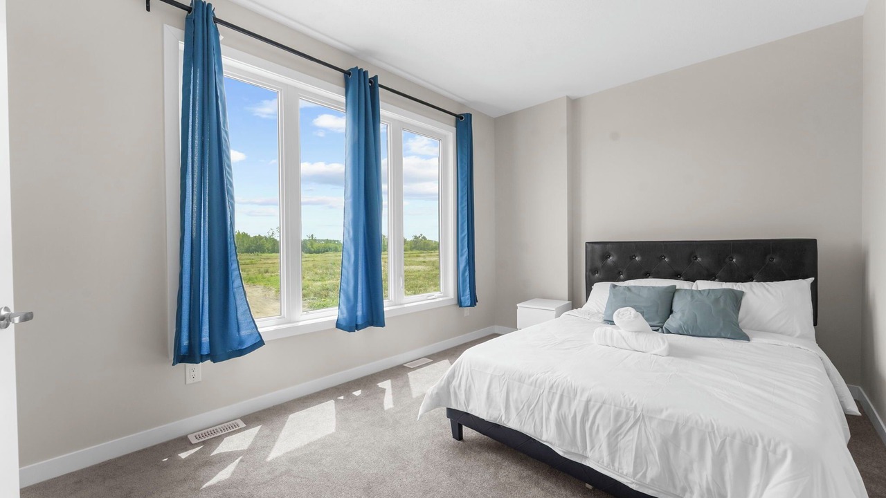 Photo of Bedroom in Ottawa Division