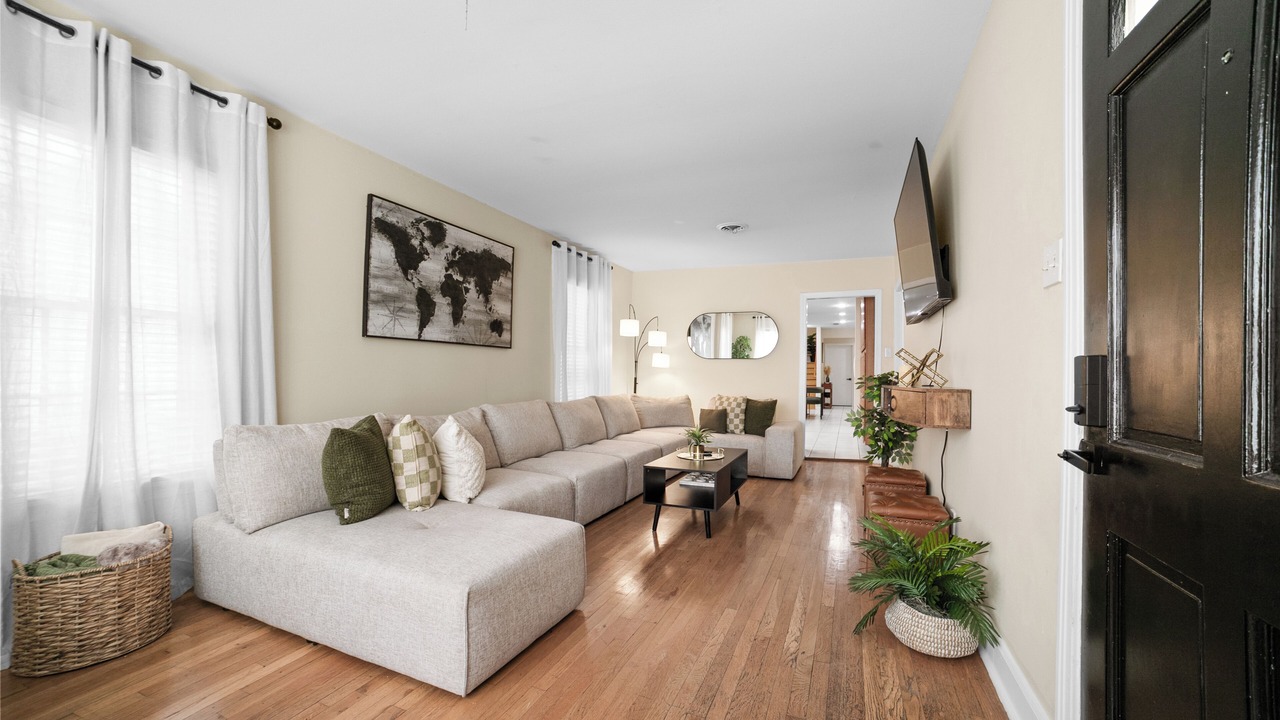 Photo of Livingroom in Hancock