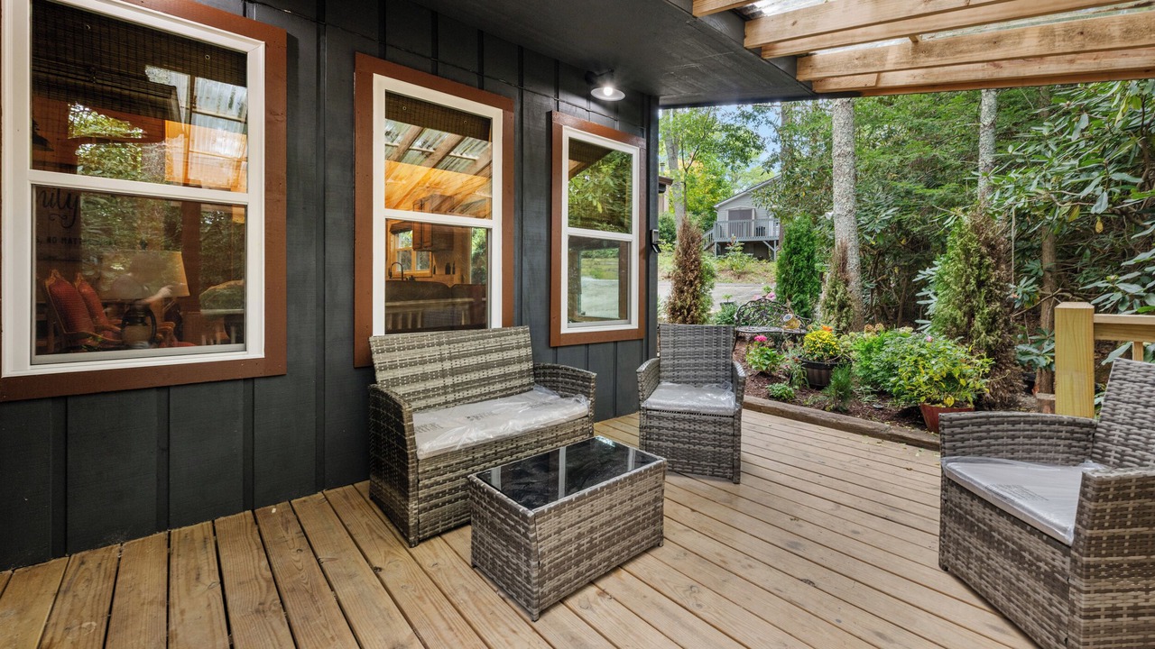Photo of Patio Balcony in Newland