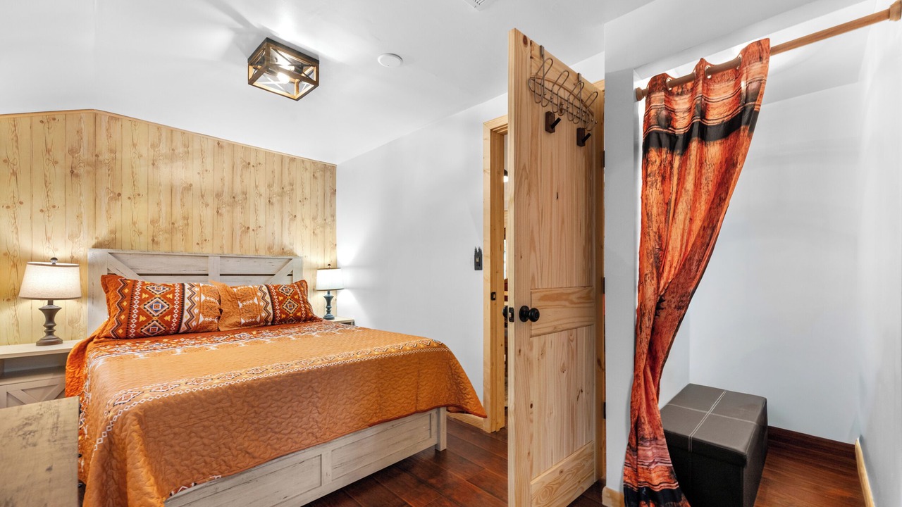Photo of Bedroom in Newland