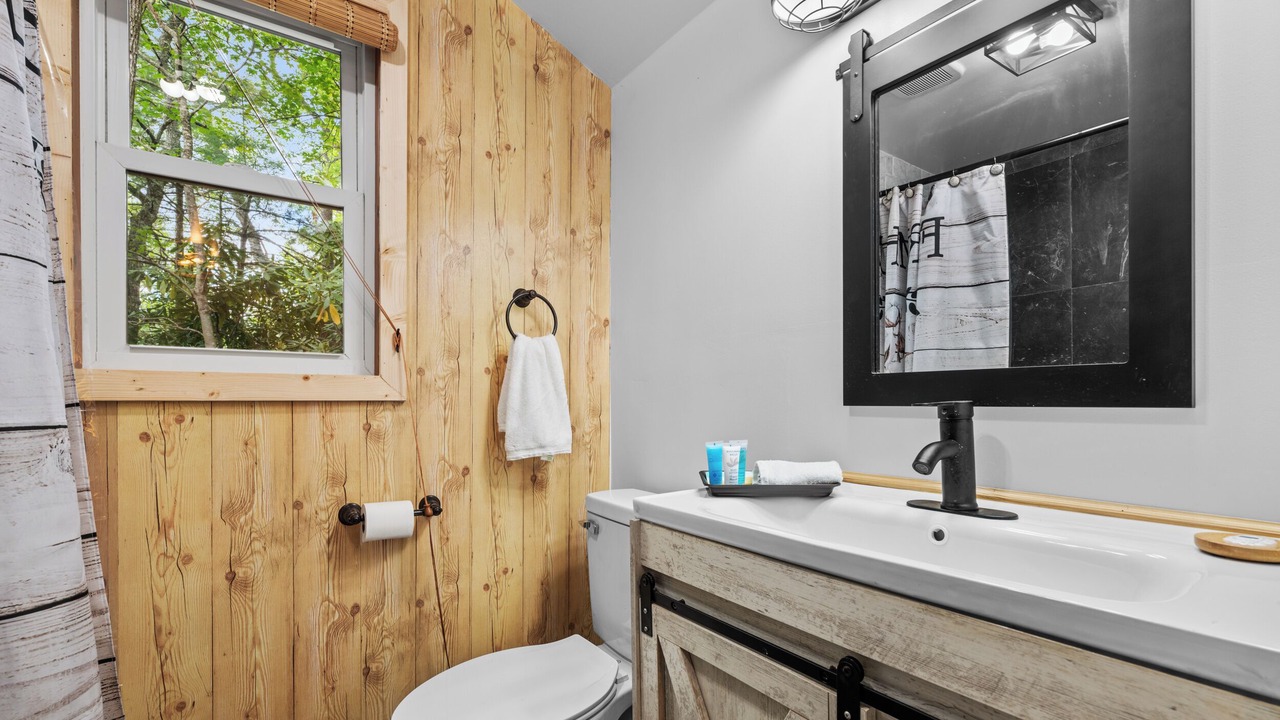 Photo of Bathroom in Newland