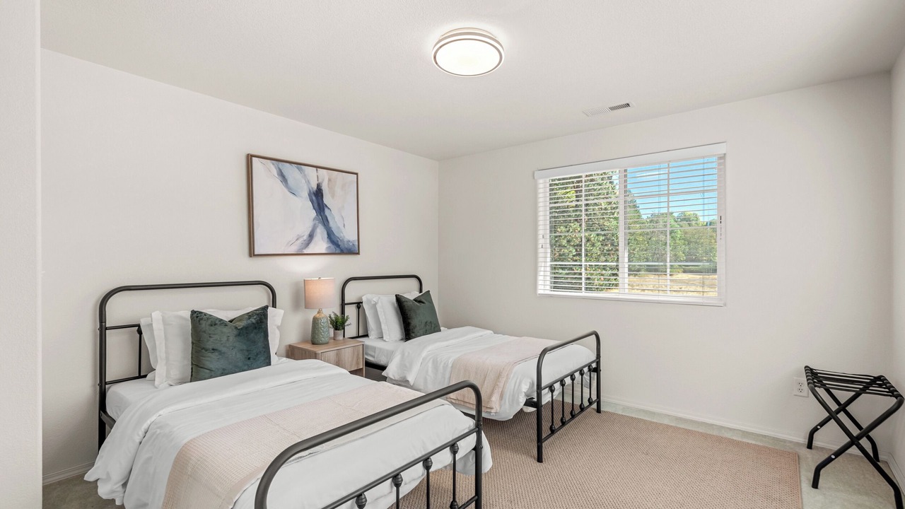 Photo of Bedroom in Sunny Valley