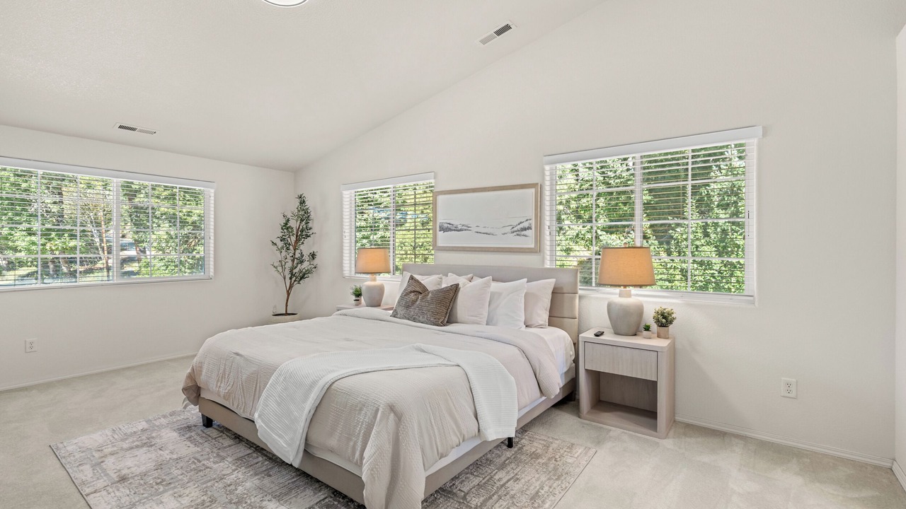 Photo of Bedroom in Sunny Valley