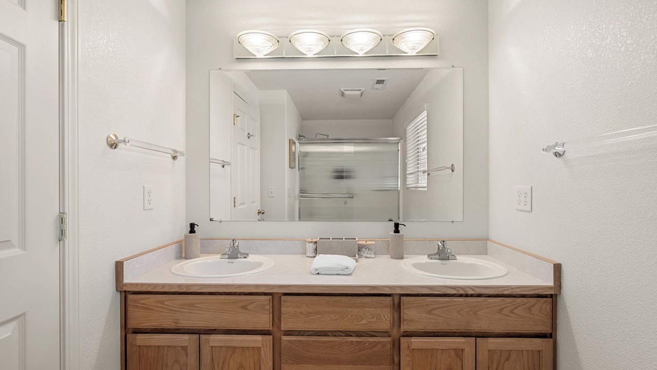 Photo of Bathroom in Sunny Valley