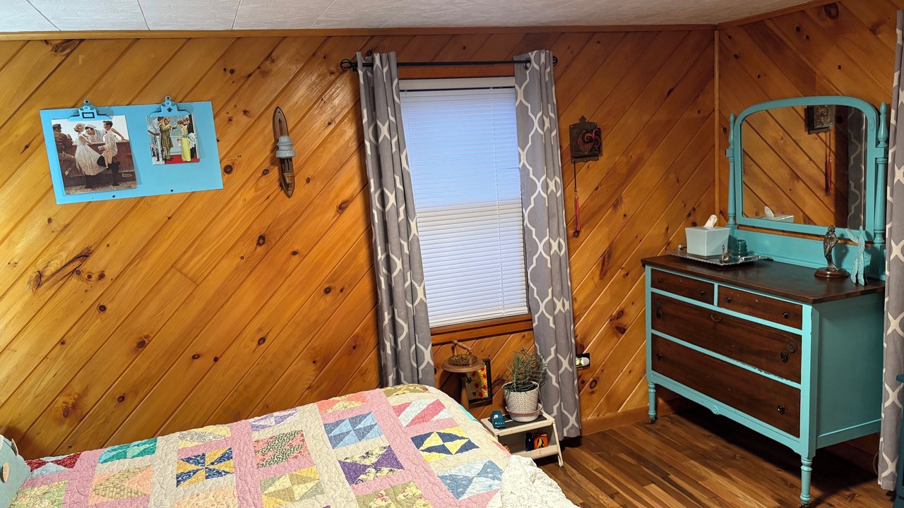 Photo of Bedroom in Camptown
