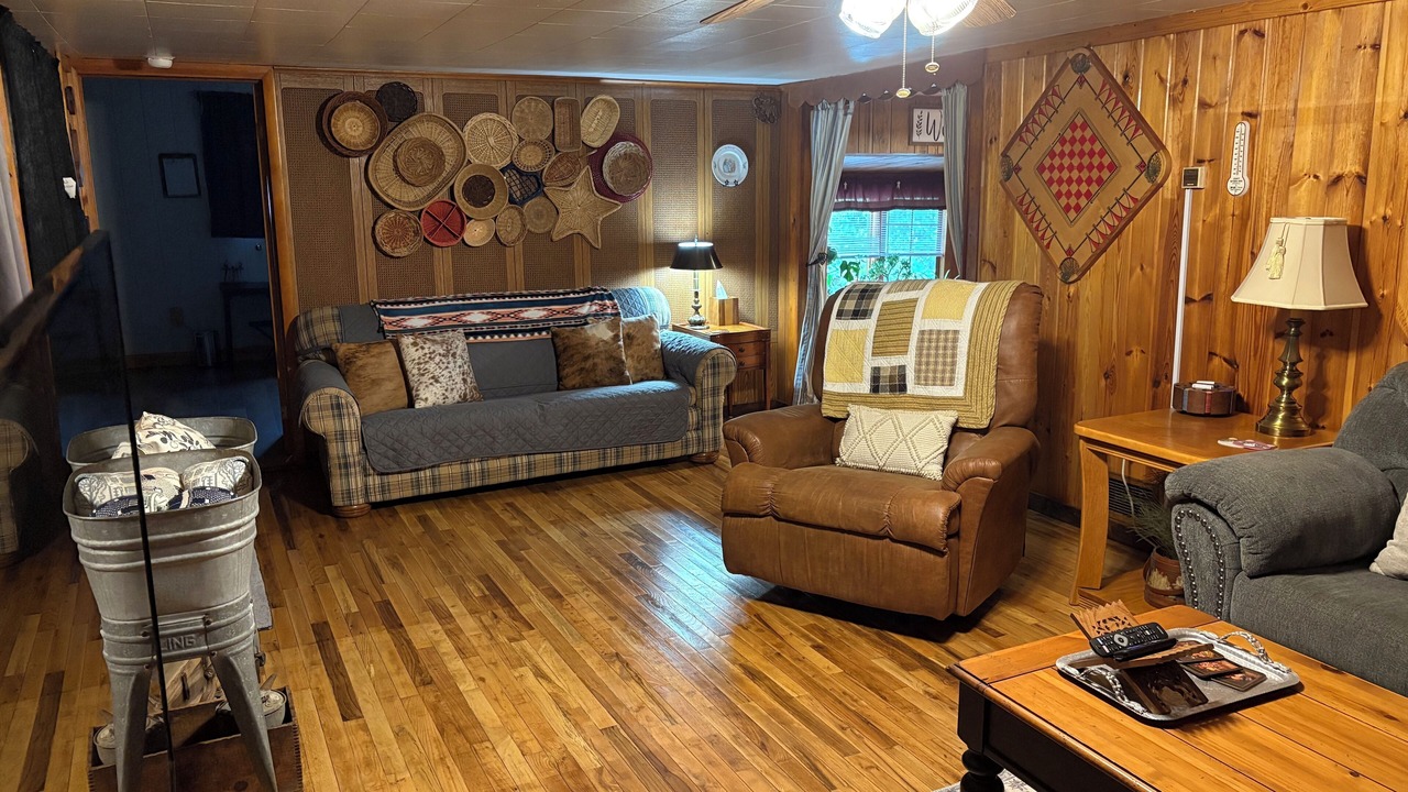 Photo of Livingroom in Camptown