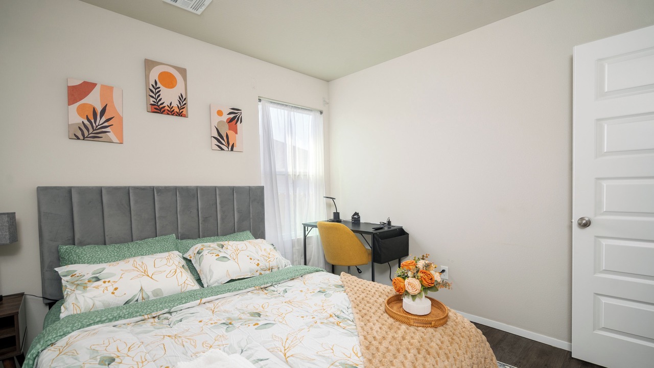 Photo of Bedroom in Broken Arrow