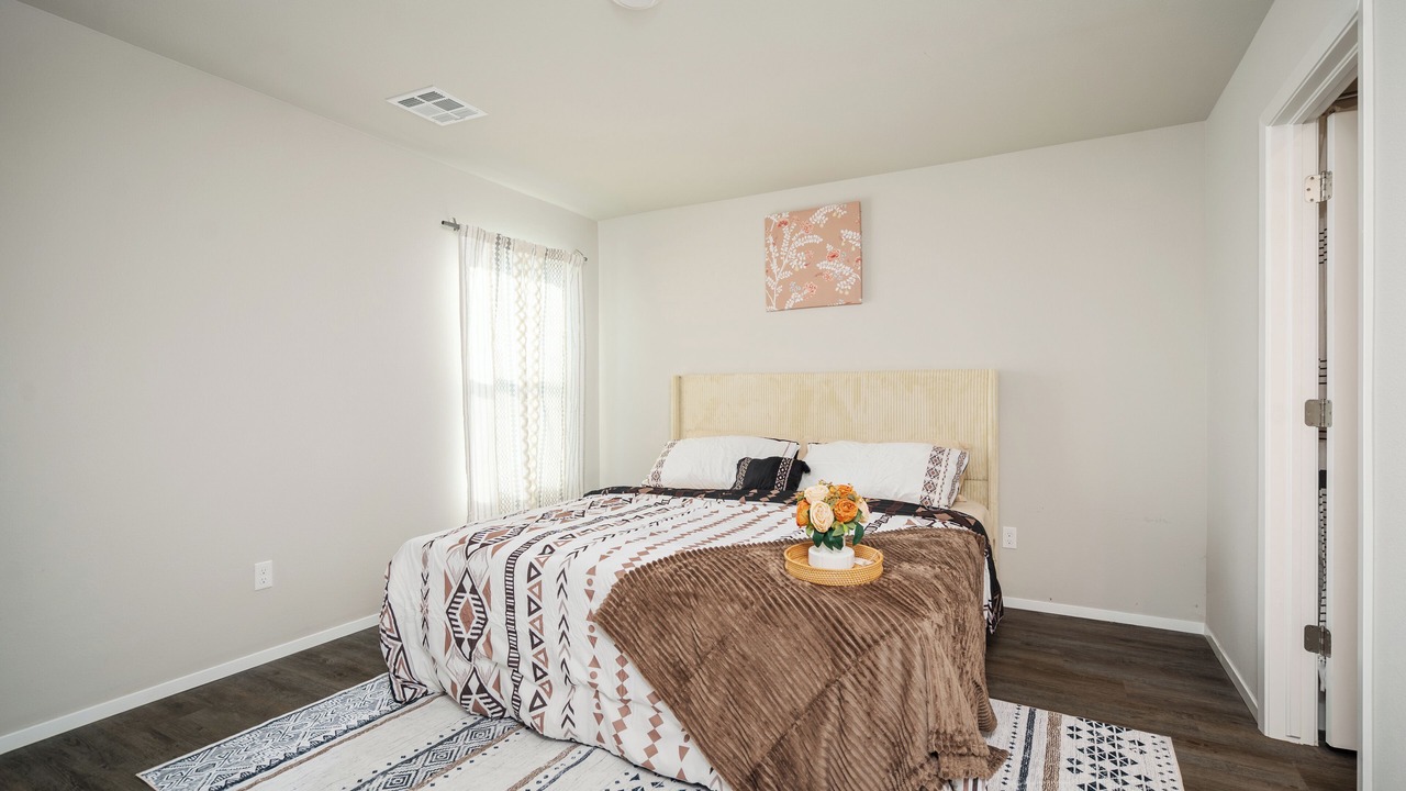 Photo of Bedroom in Broken Arrow