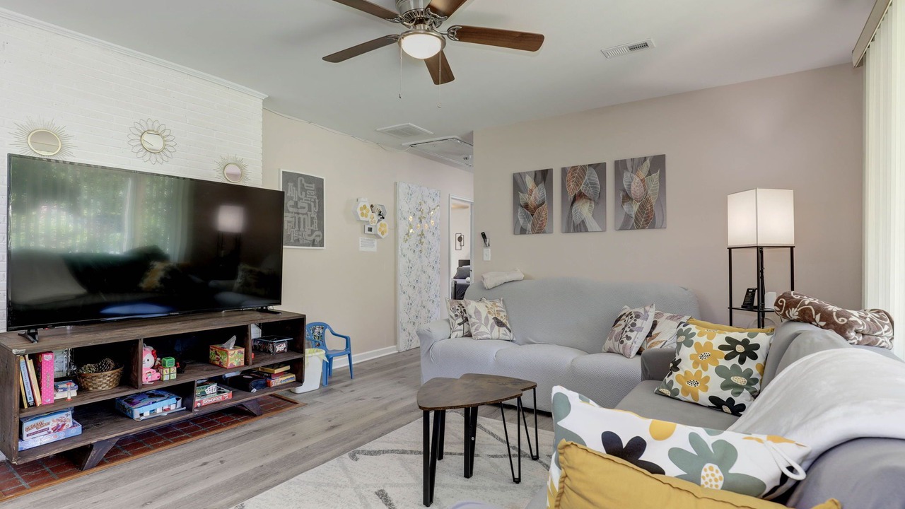 Photo of Livingroom in College Park