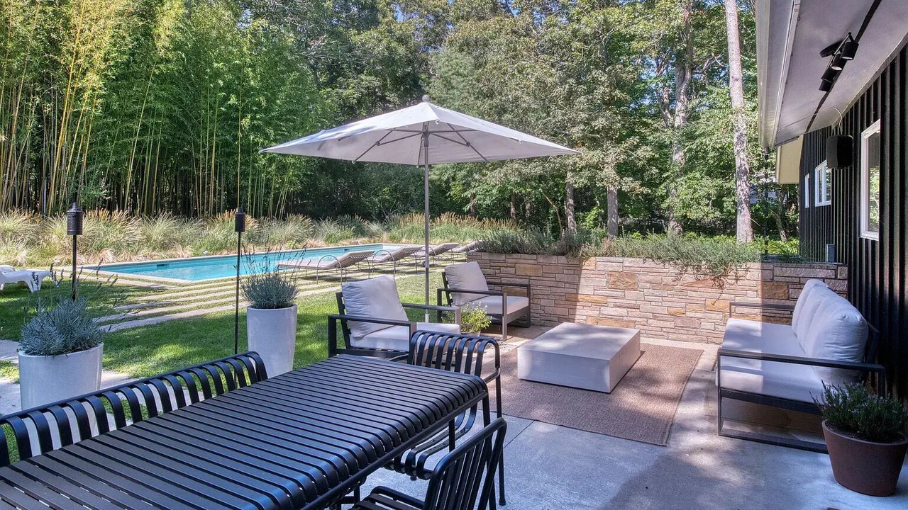 Photo of Outdoor in Silver Beach