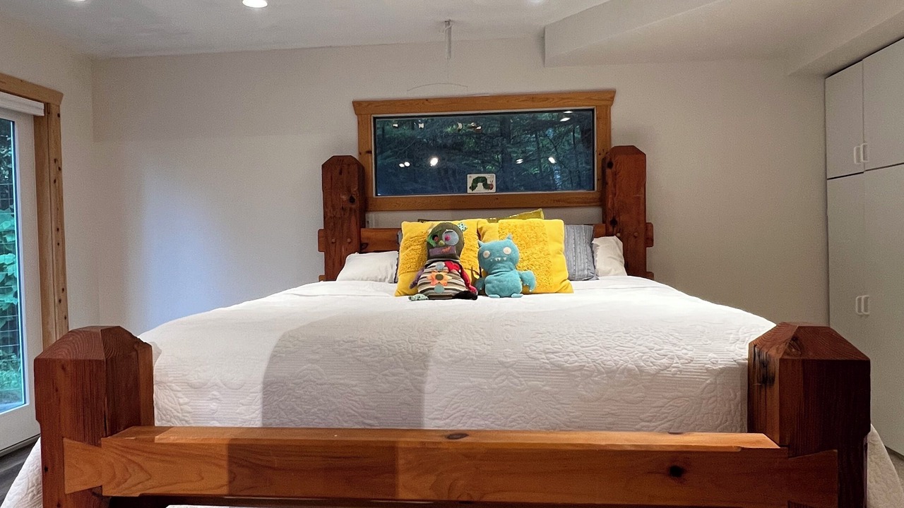 Photo of Bedroom in Grand Marais