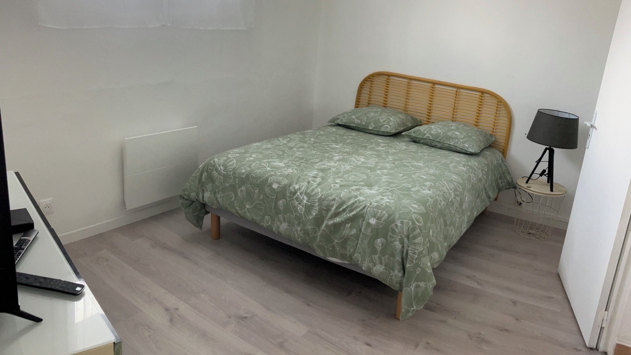 Photo of Bedroom in Savigny-en-Veron