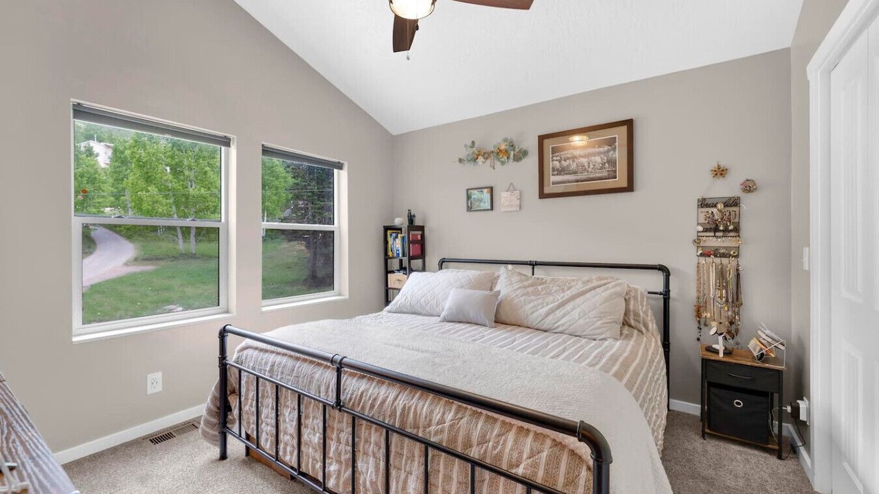 Photo of Bedroom in Salt Lake Mountain Resorts
