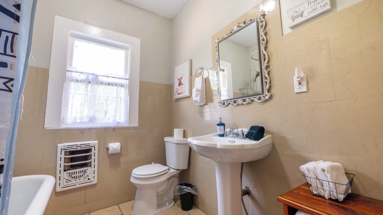 Photo of Bathroom in Denver Heights