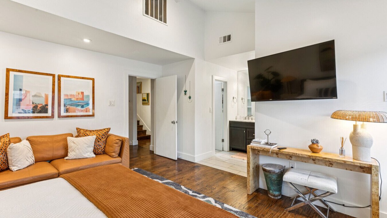 Photo of Bedroom in Oak Lawn