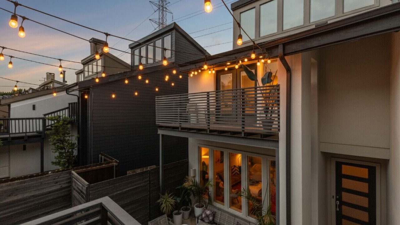 Photo of Patio Balcony in Oak Lawn