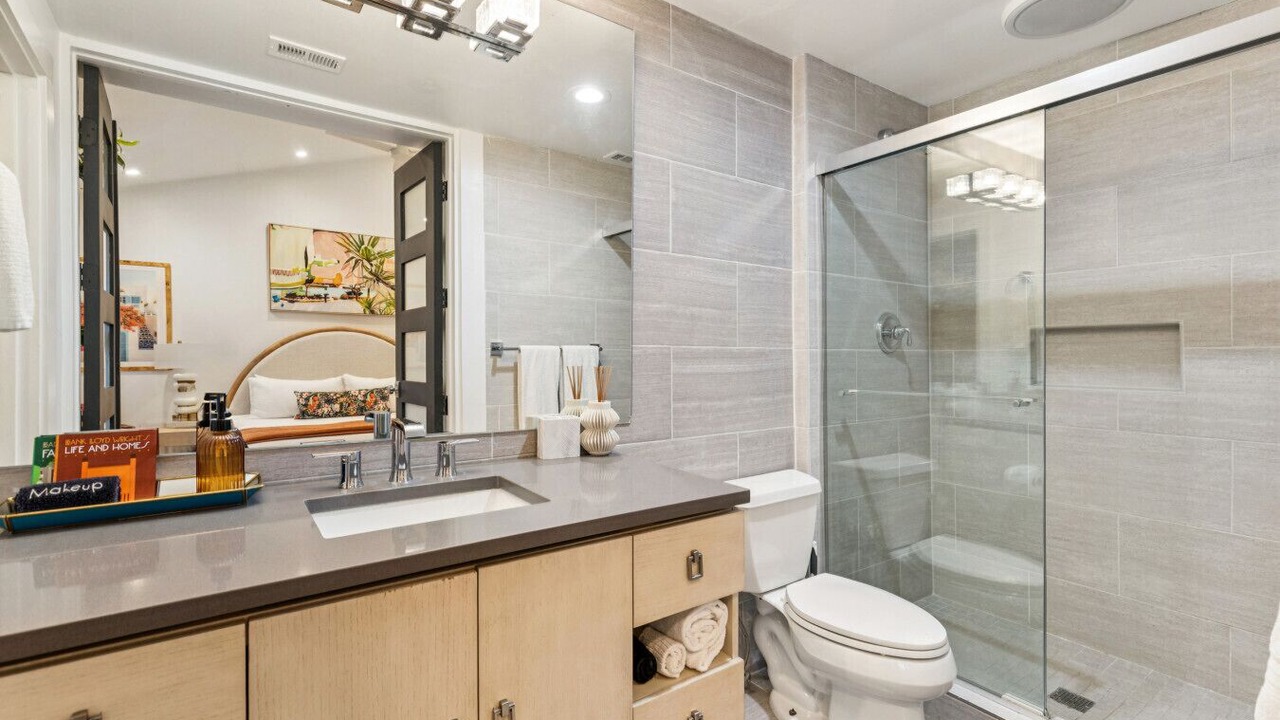 Photo of Bathroom in Oak Lawn