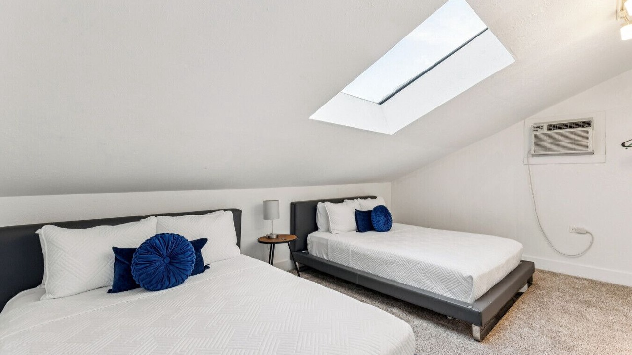 Photo of Bedroom in Oak Lawn