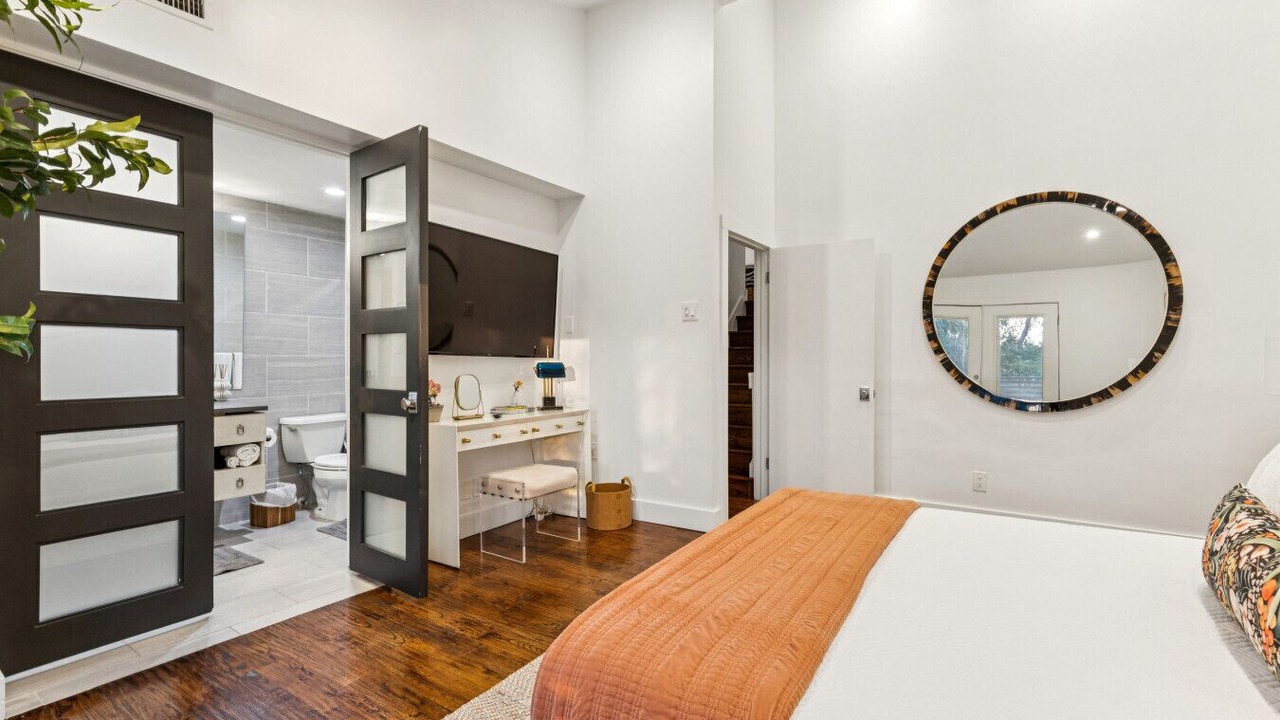 Photo of Bedroom in Oak Lawn