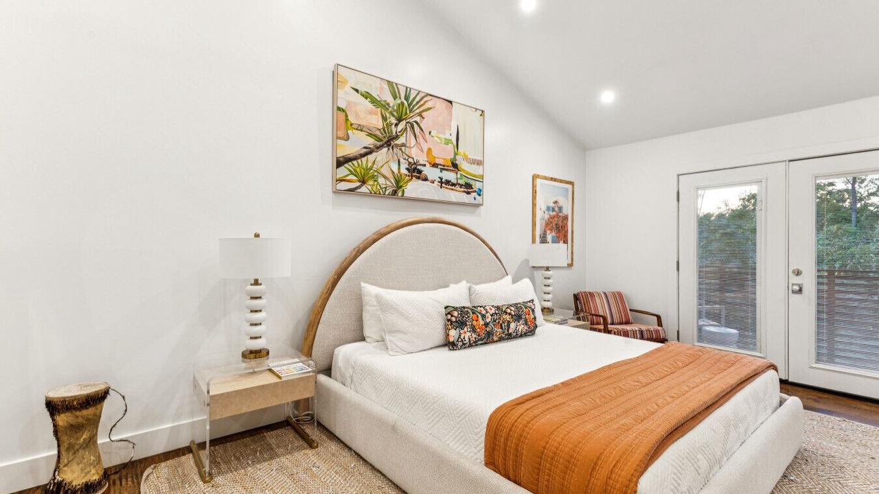 Photo of Bedroom in Oak Lawn