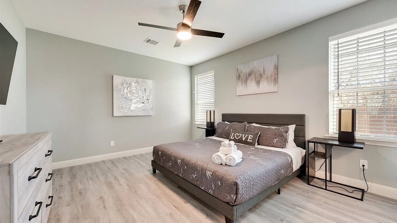 Photo of Bedroom in Central Arlington
