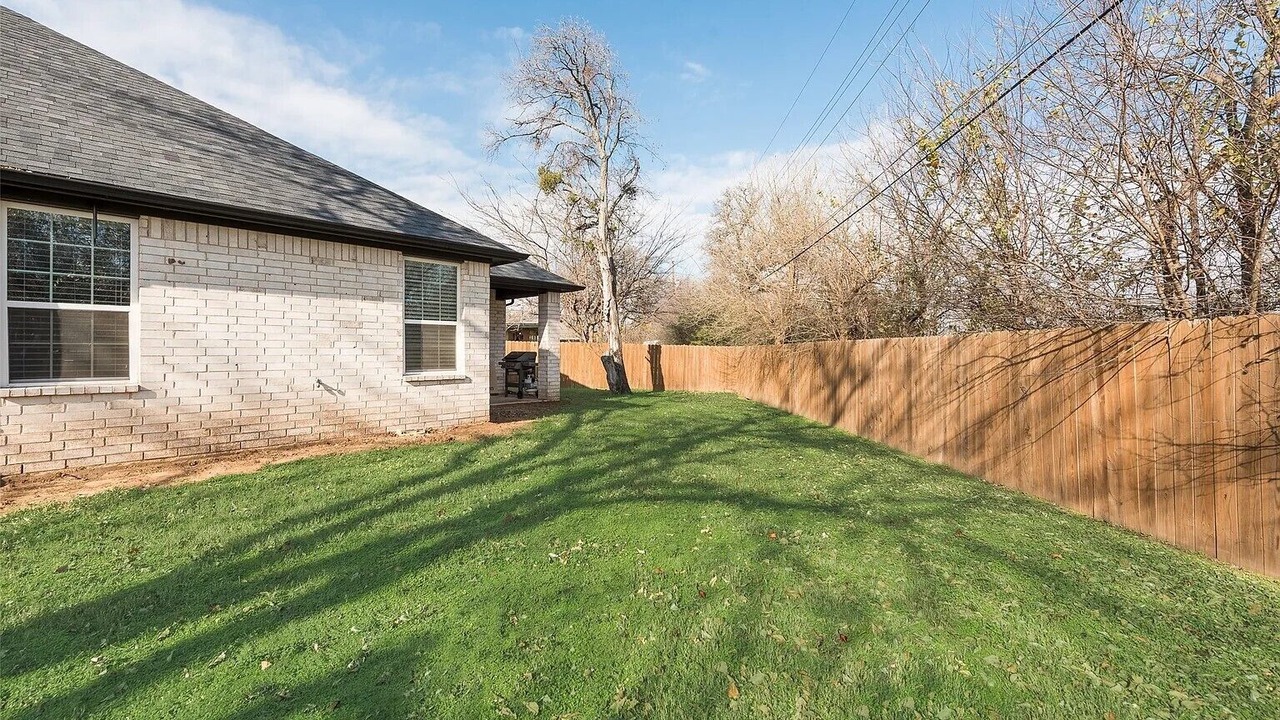 Photo of Outdoor in Central Arlington