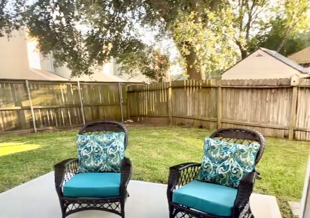 Photo of Outdoor in April Sound