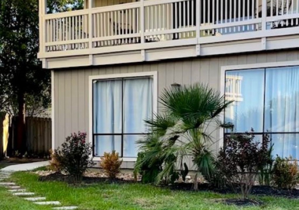 Photo of Outdoor in April Sound