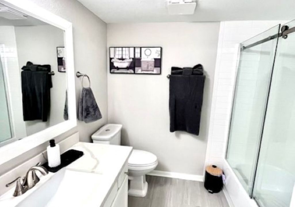 Photo of Bathroom in April Sound