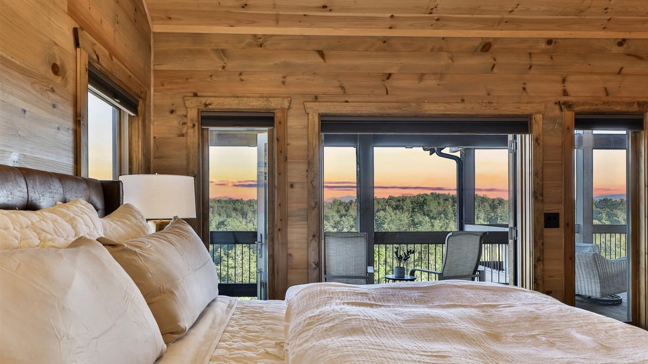 Photo of Others in Mineral Bluff