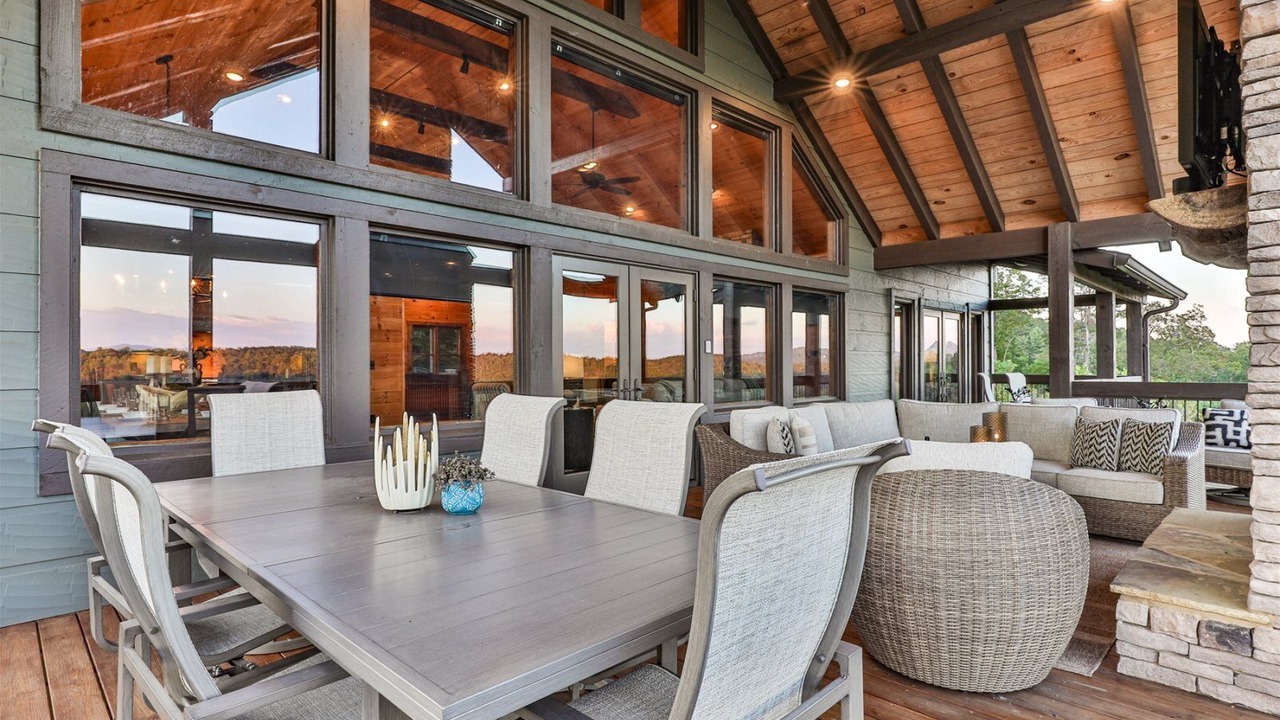 Photo of Outdoor in Mineral Bluff