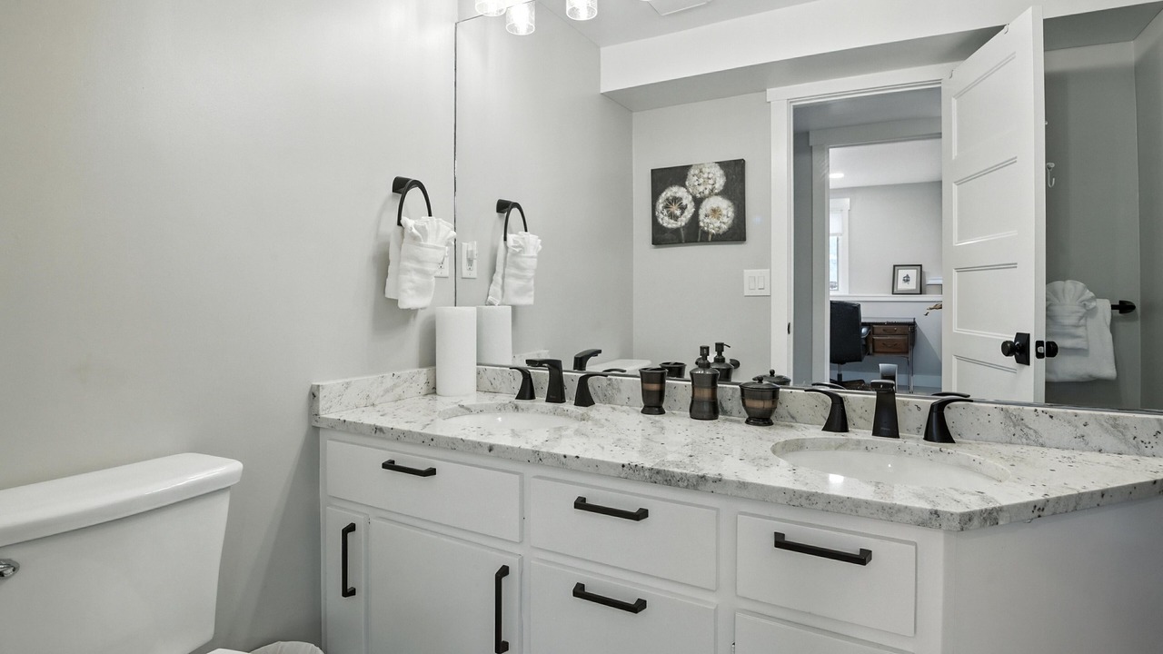 Photo of Bathroom in Rustic Hills