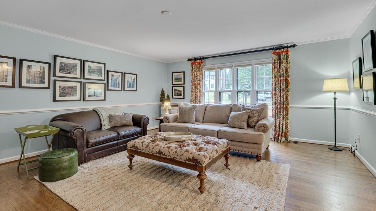 Photo of Livingroom in North Raleigh