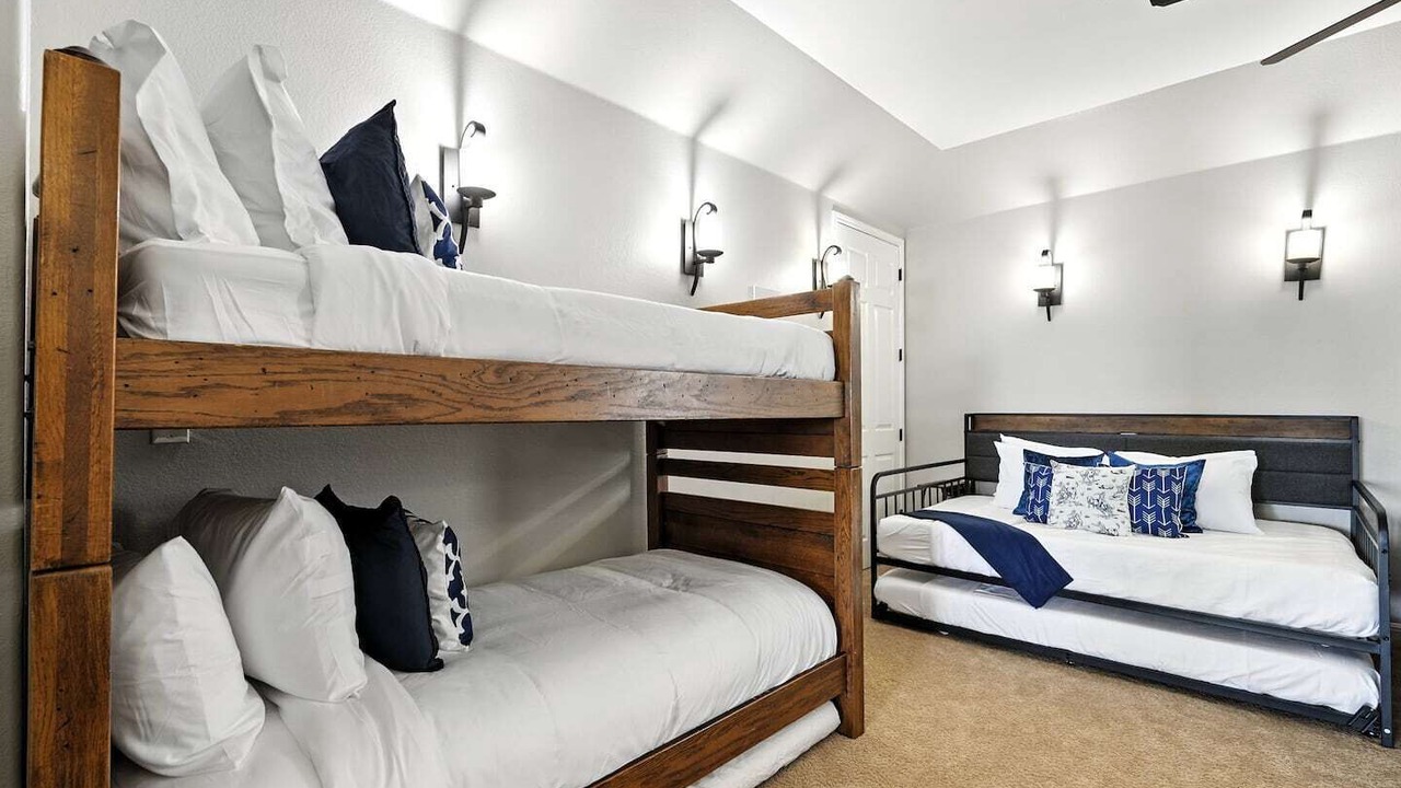 Photo of Bedroom in Rocky Ridge