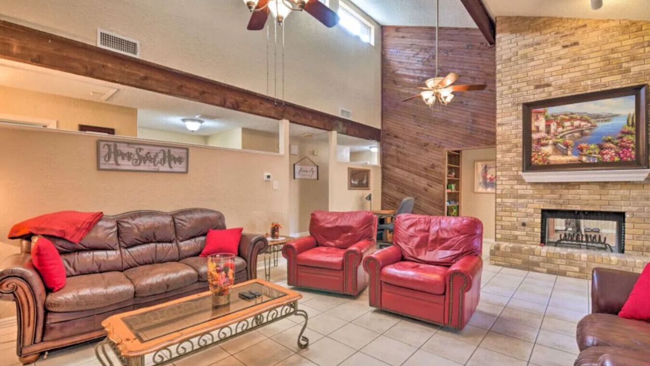 Photo of Livingroom in Bedford