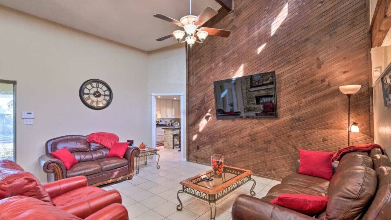 Photo of Livingroom in Bedford