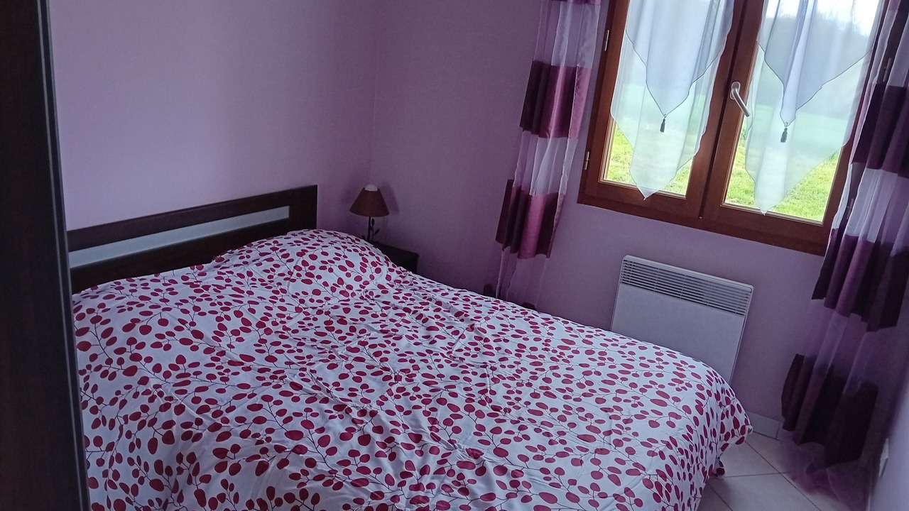 Photo of Bedroom in Saint-Front-d'Alemps