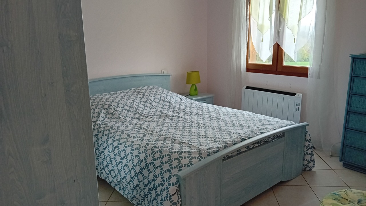 Photo of Bedroom in Saint-Front-d'Alemps