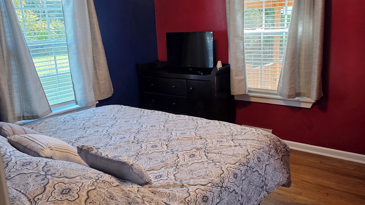 Photo of Bedroom in La Porte