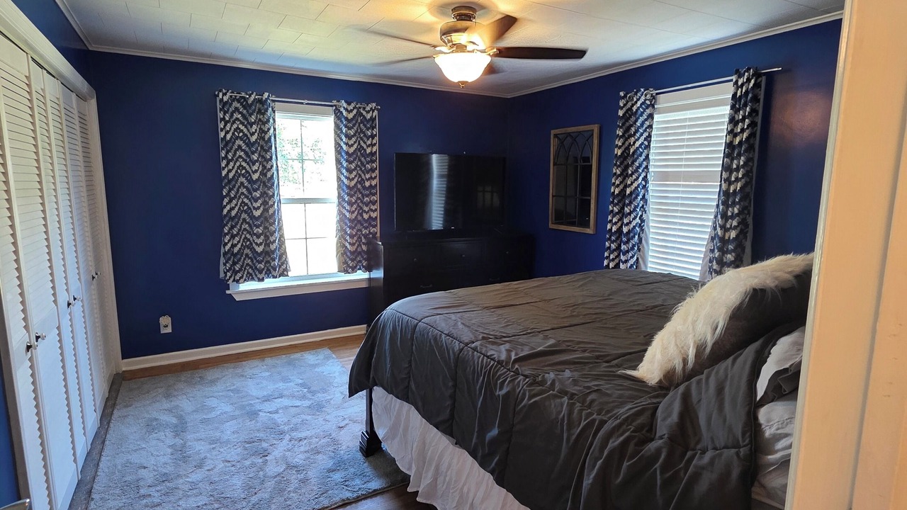 Photo of Bedroom in La Porte
