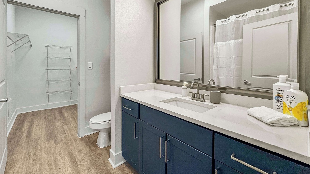 Photo of Bathroom in Deep Ellum