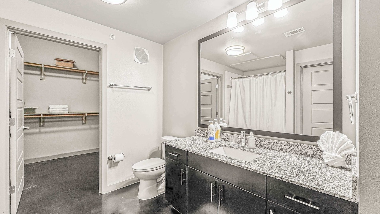 Photo of Bathroom in Uptown