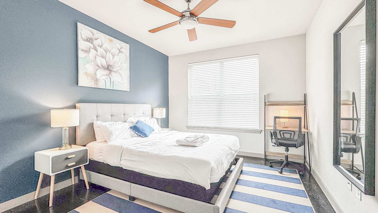 Photo of Bedroom in Uptown