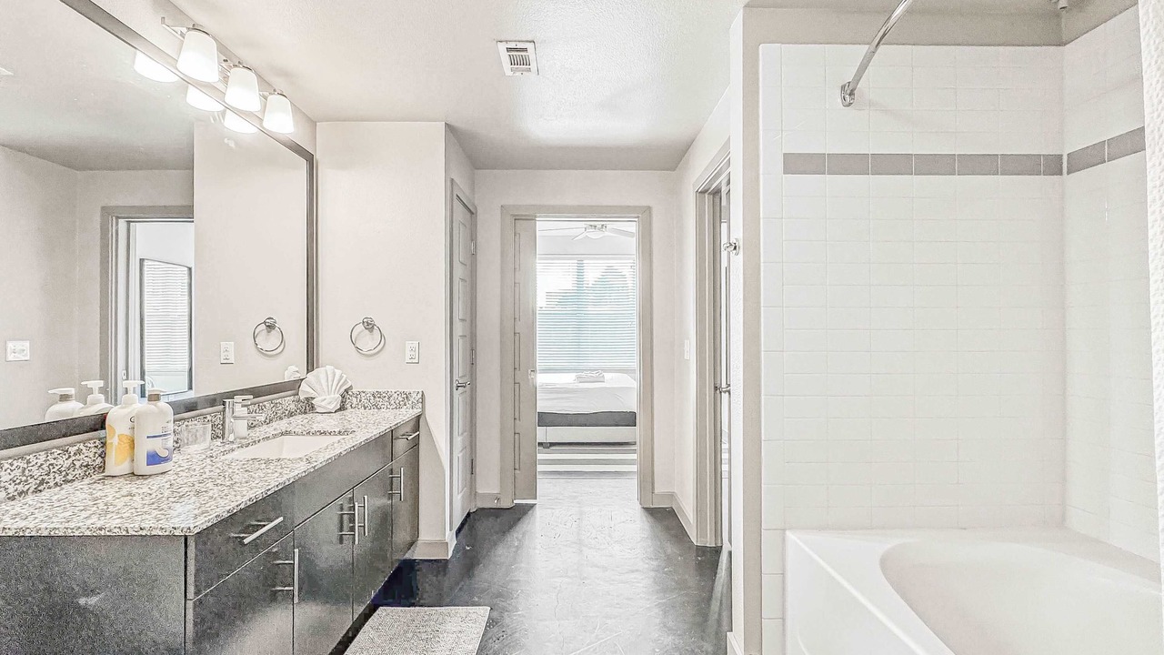Photo of Bathroom in Uptown