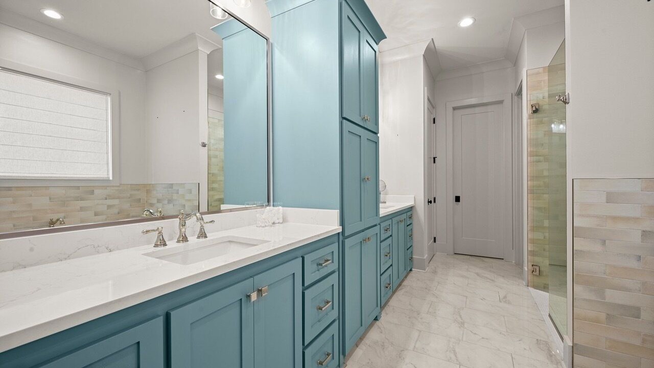 Photo of Bathroom in Highlands - Perkins