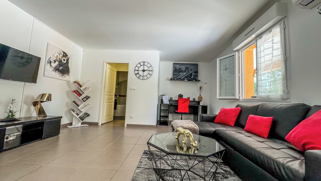 Photo of Livingroom in Villetelle