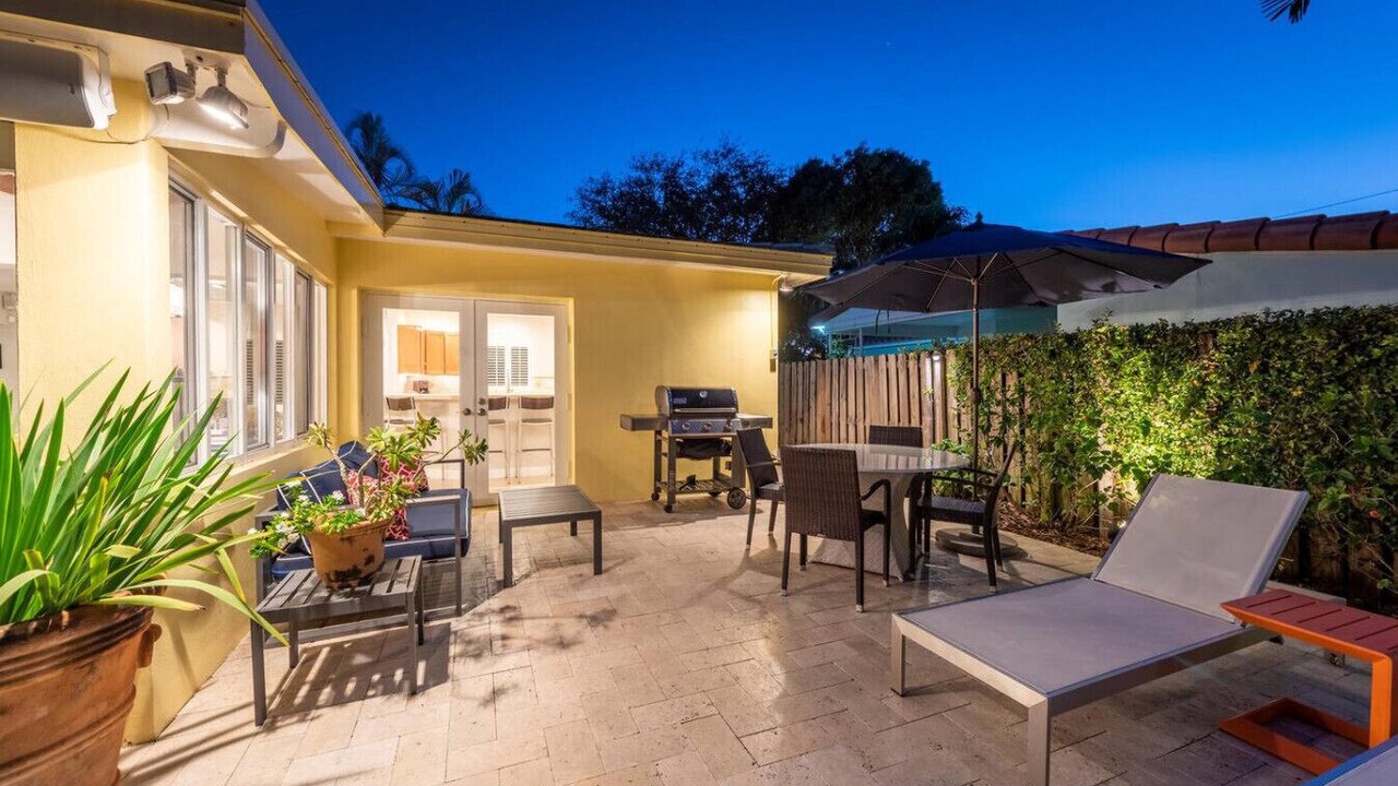 Photo of Outdoor in Poinsettia Heights