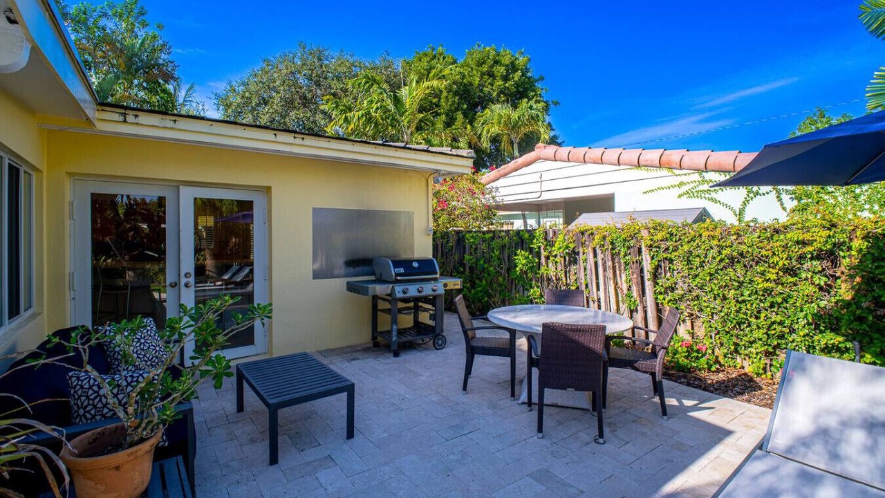 Photo of Outdoor in Poinsettia Heights